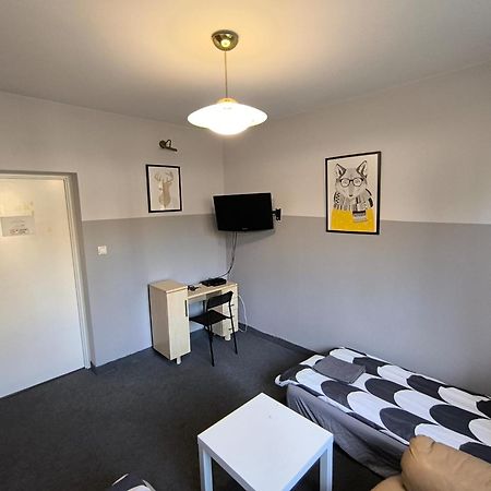 ורשה Wilanowska Hostel מראה חיצוני תמונה