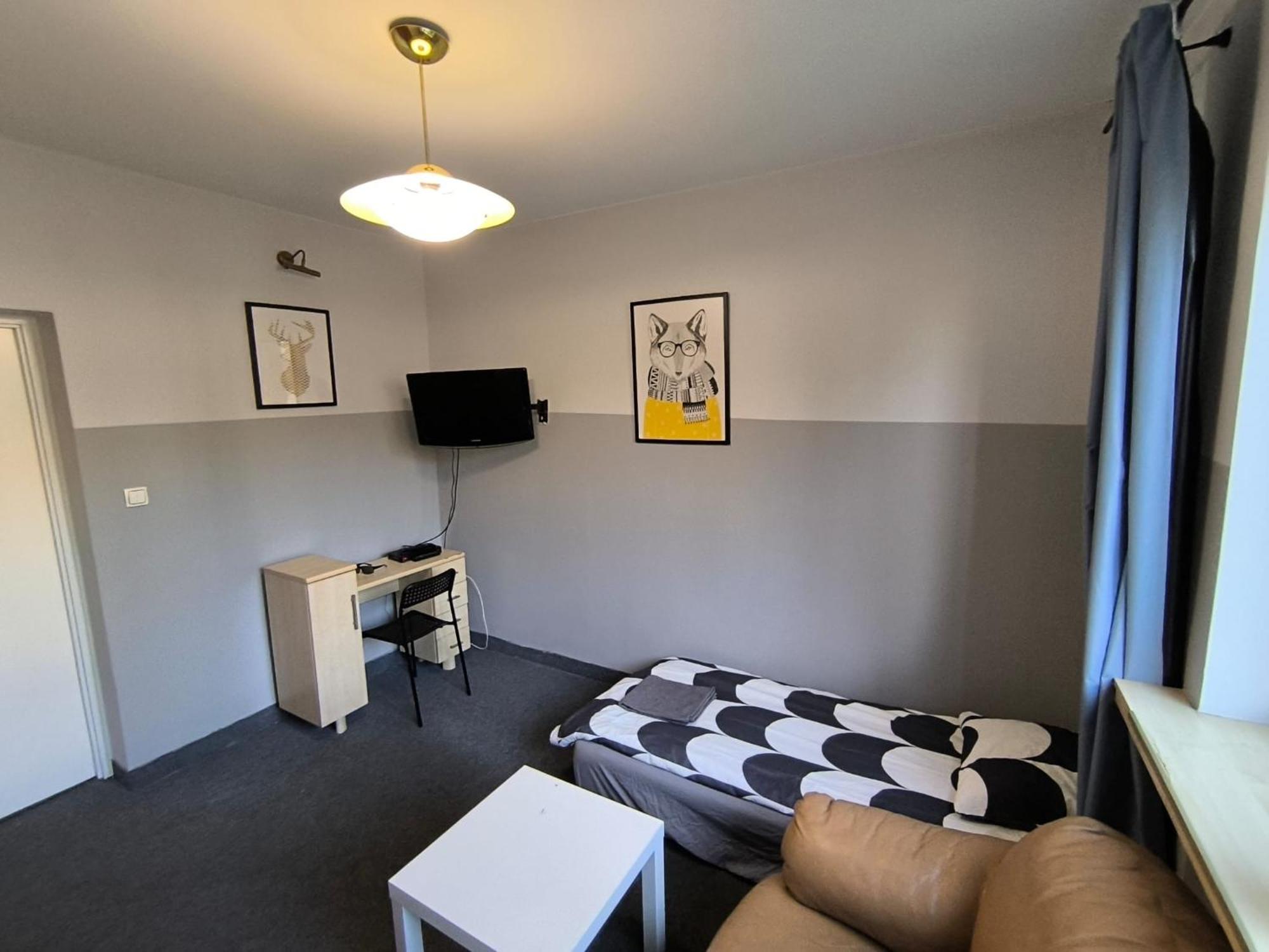 ורשה Wilanowska Hostel מראה חיצוני תמונה