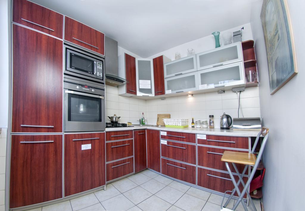 ורשה Wilanowska Hostel מראה חיצוני תמונה