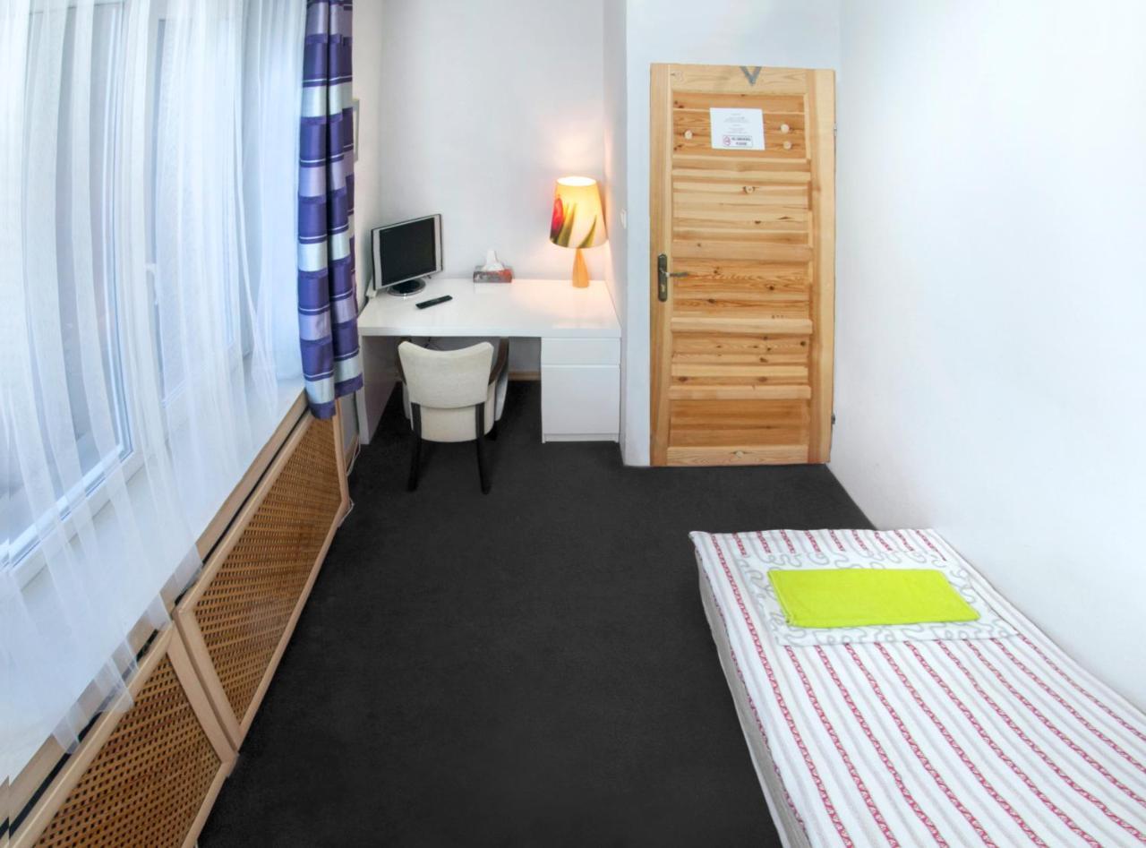 ורשה Wilanowska Hostel מראה חיצוני תמונה